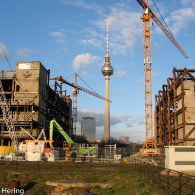Fernsehturm Mit Durchblick Durch Den Palast Der Republik Berlin 2008