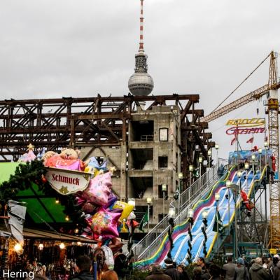 Weihnachtsmarkt In Berlin Mitte Vor Resten Des Palastes Der Republik 2007